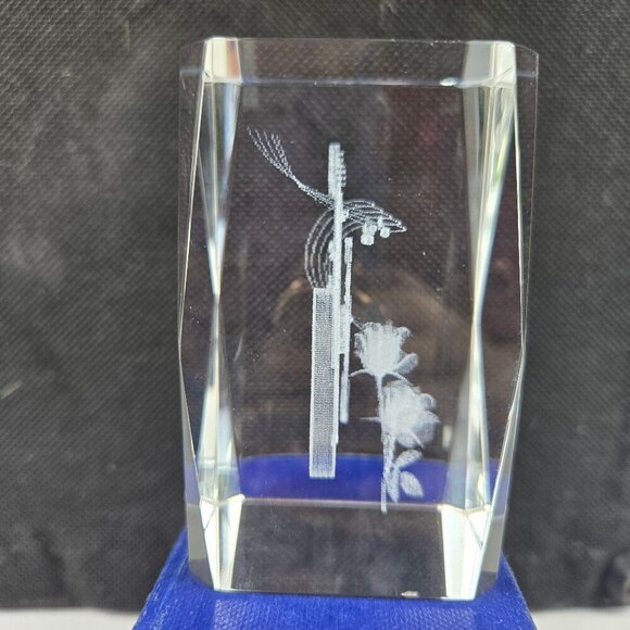 Rectangular Etched Prism Paperweight Violin with Roses In Original Box - Picture 4 of 13